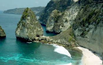 Diamond Beach Nusa Penida Penida Bali Trip