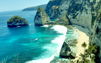 Diamond Beach Penida Bali Trip